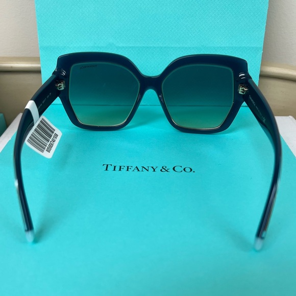 🔴Authentic TIFFANY & CO  T Design Collection Navy Sunglasses 🔴 - Picture 6 of 10